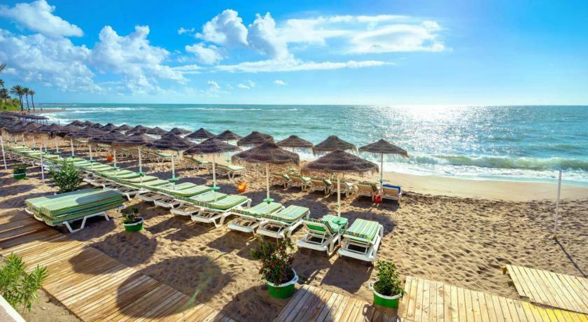 Minerva Holiday Benalmádena Zewnętrze zdjęcie
